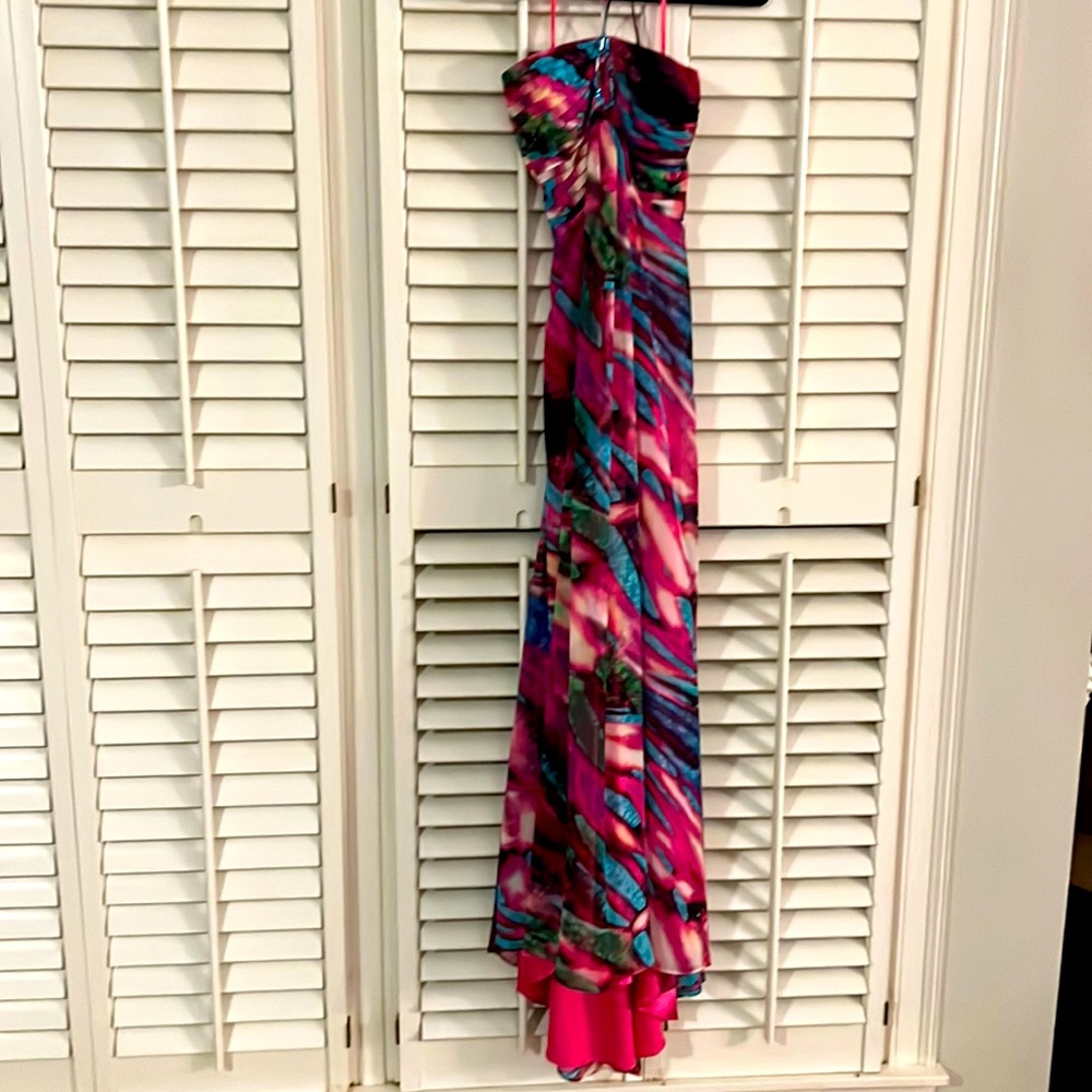 BETSY and ADAM Multi colored flowing MAXI NEW! Size 10 lovelee’s! Stunning!